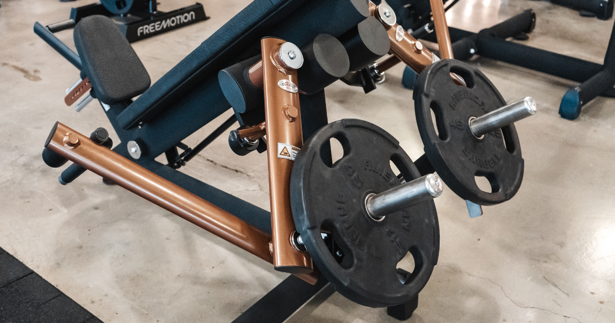 Plate loaded outdoor series strength machine with corrosion resistant construction designed for commercial fitness use across the USA.